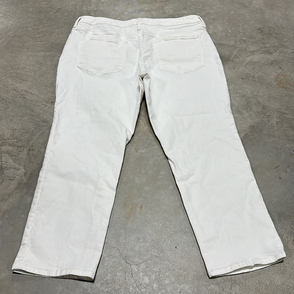 Universal Thread brand White jeans / Size 16/33R /‎ E-19 - Picture 3 of 9